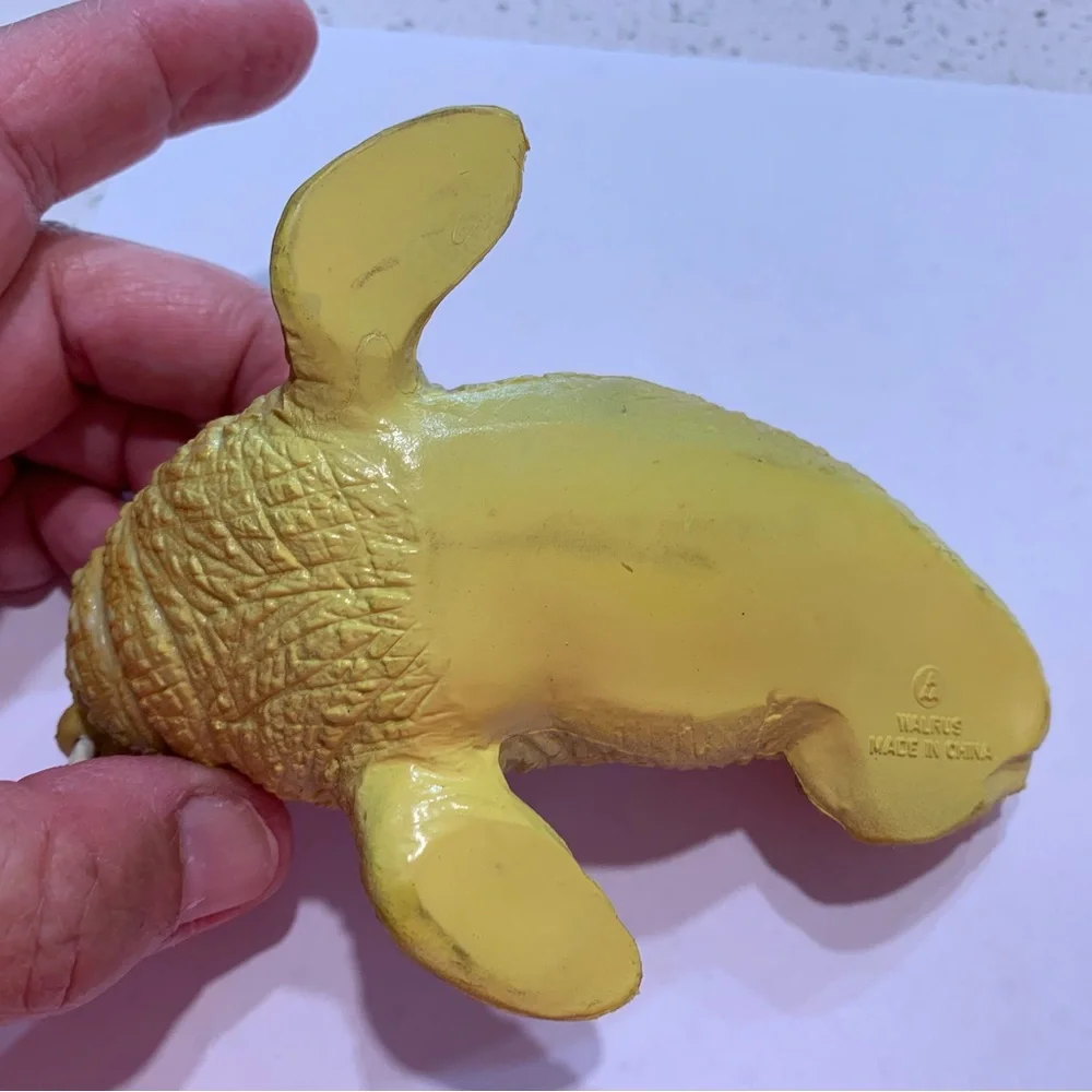 Vintage AAA Rubber Walrus toy from the 1990’s - Picture 2 of 5